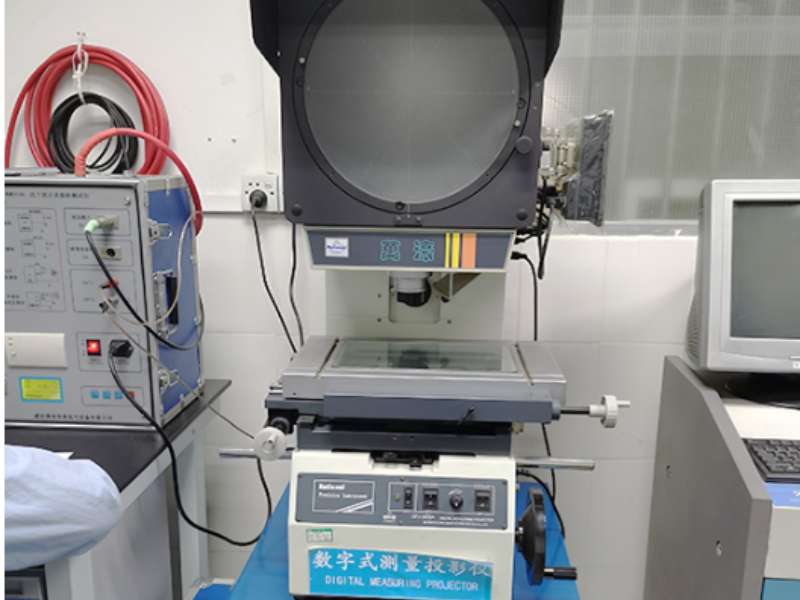 数字式测量投影仪