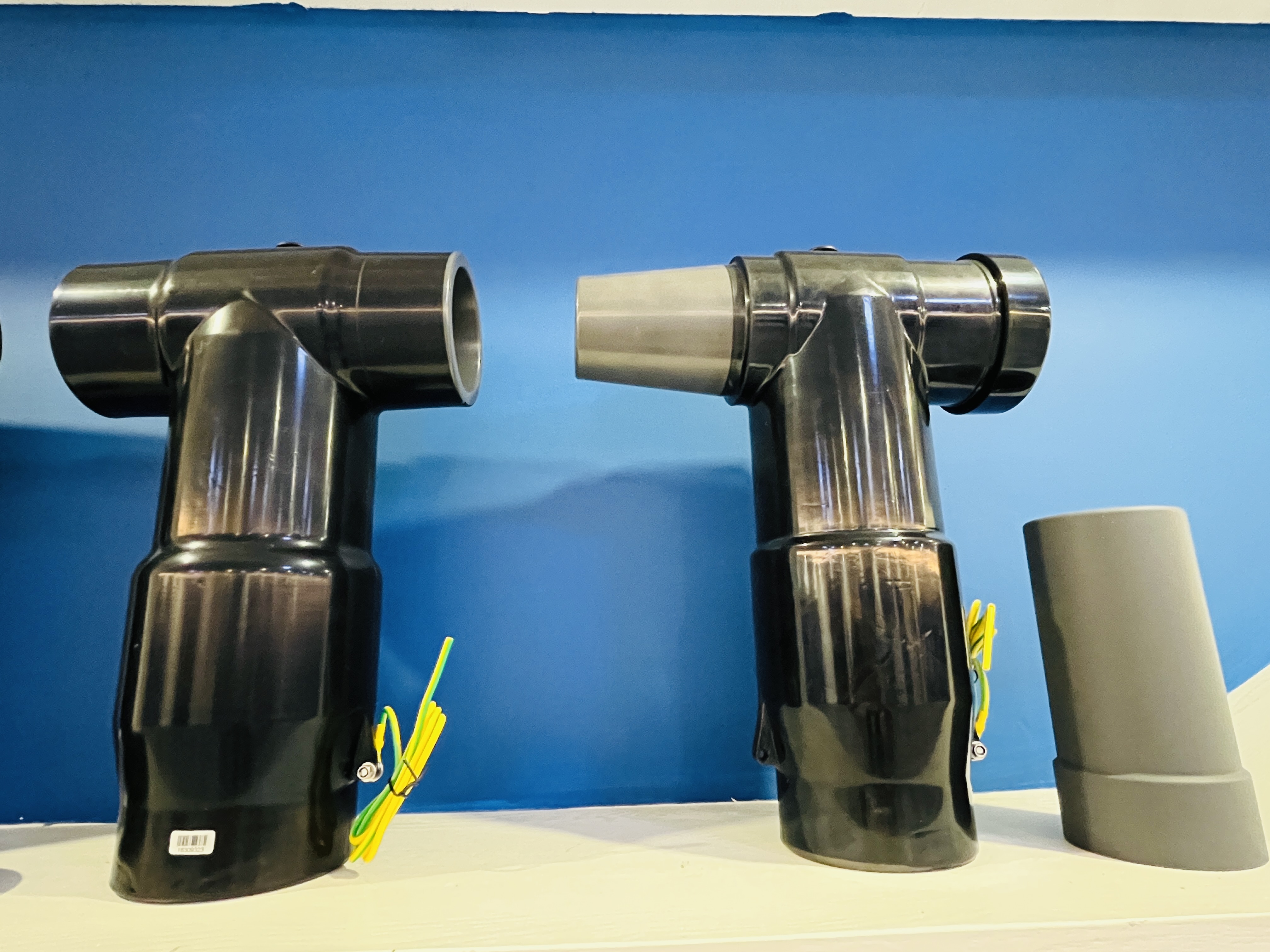 66kV螺栓式可分离连接器